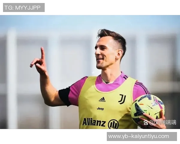 意媒称B席冬窗或离队巴萨尤文米兰等豪门争抢